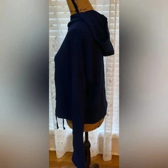 New York & Company Ming Blue Social Icon & Influencing Soho Street Hoodie size M - Picture 6 of 9